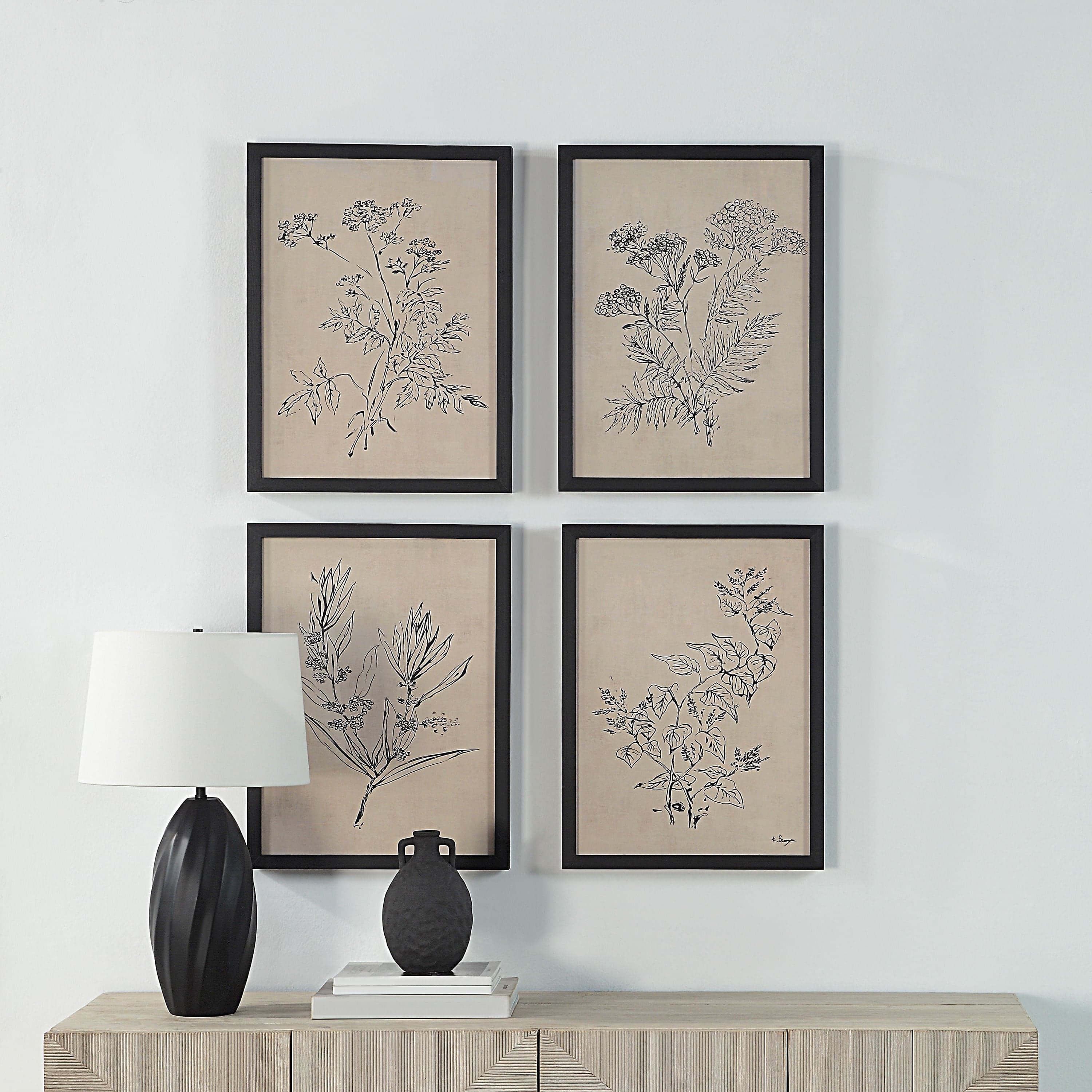 Basset — product photograph