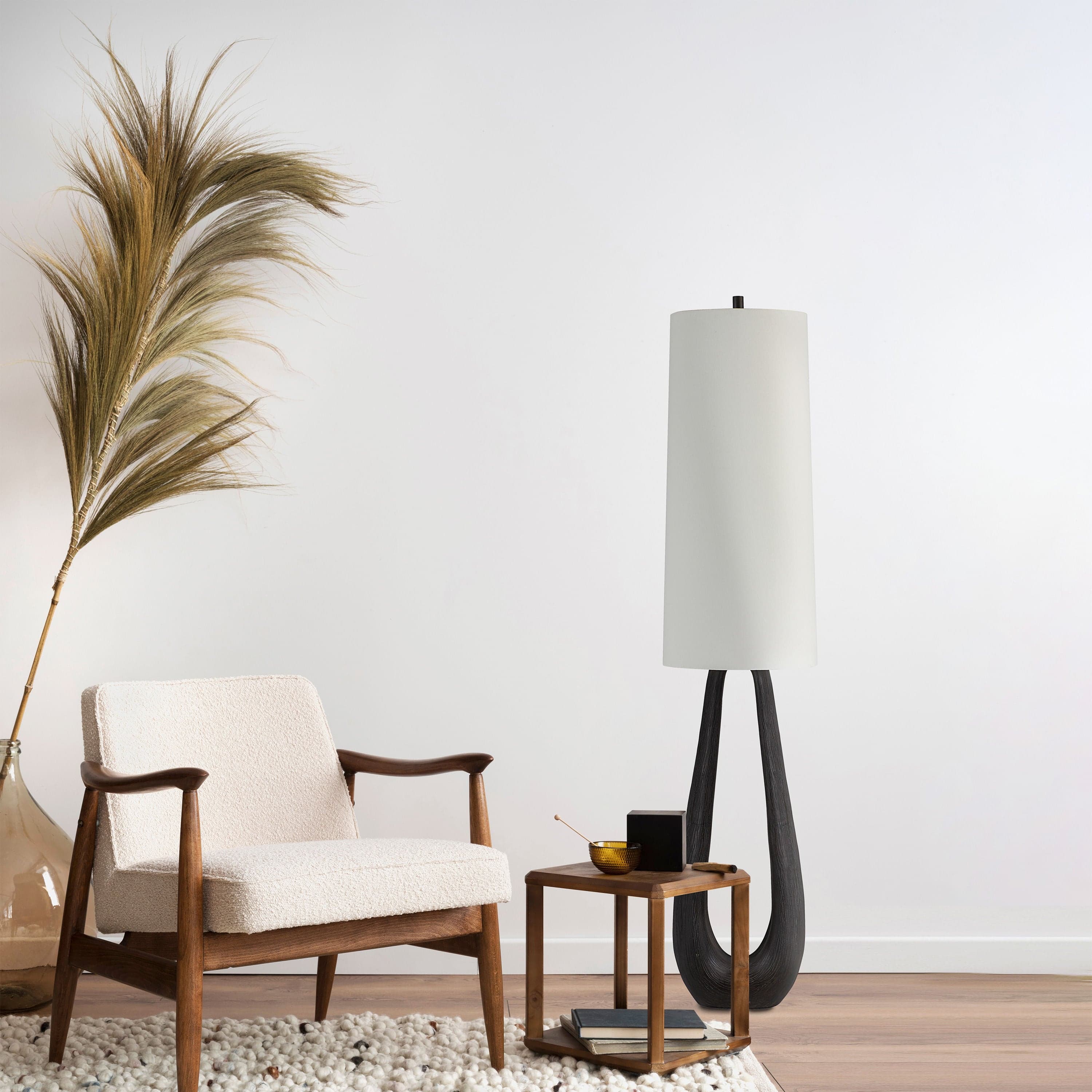 Cornelia — product photograph