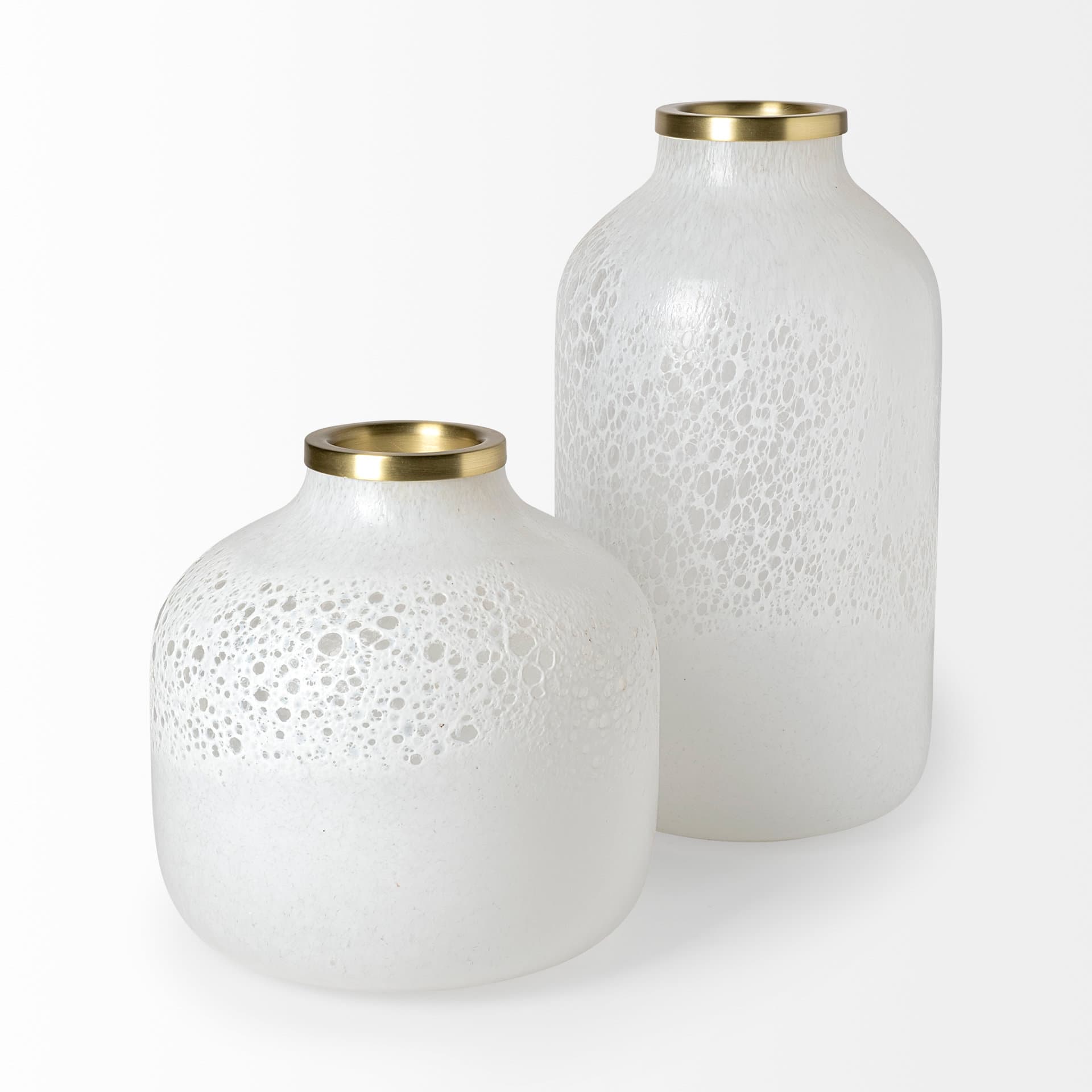 Pearl Short White Gold Rim Glass Vase — product photograph