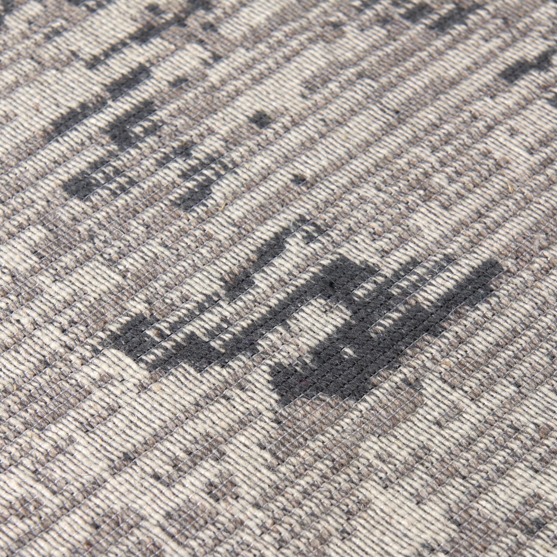 Greyson 8 x 10 Gray Wool and Polyester Area Rug — product photograph