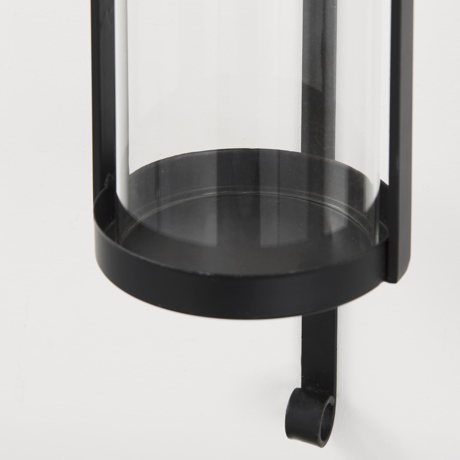 Kero 5.9L x 6.9W x 24.0H Black Metal Wall Candle Holder — product photograph