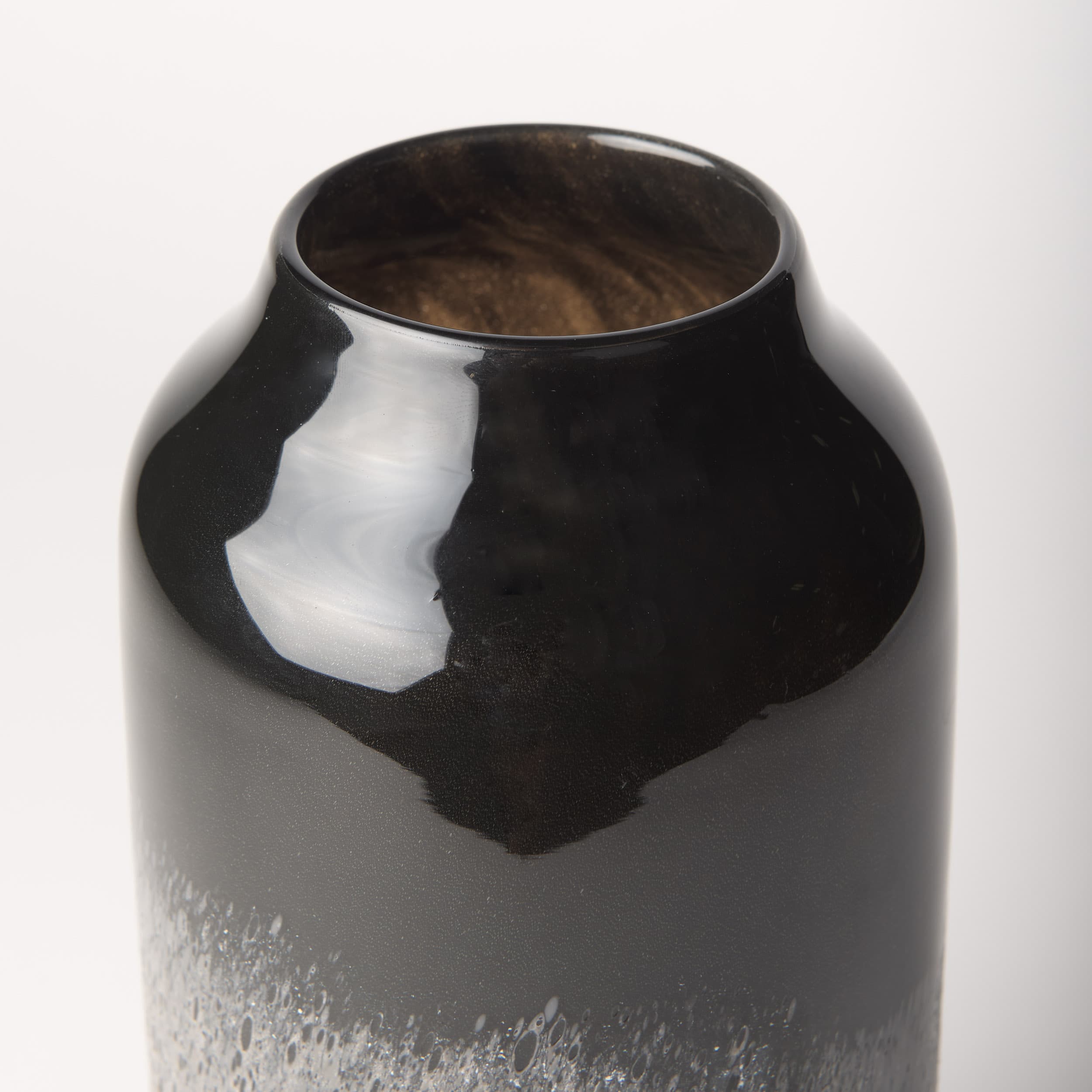 Emu Short Black w/ Gray Vase — product photograph