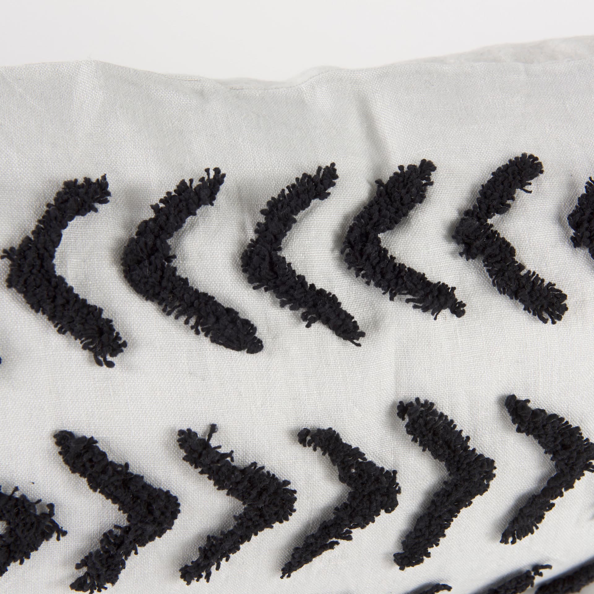 Kimia 14x26 White/Black Fabric Herringbone w/Fringed Pillow Cover — product photograph
