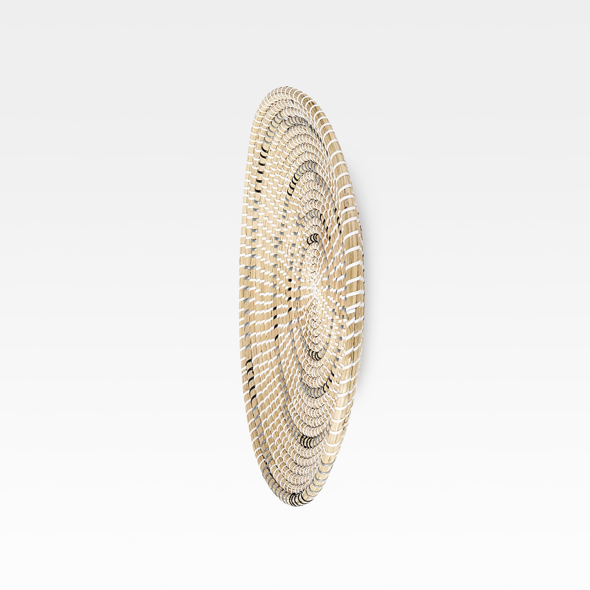 Avel 18.0L x 18.0W x 3.0H Light Brown Seagrass W/Dark Brown String Round Wall Hanging Plate — product photograph
