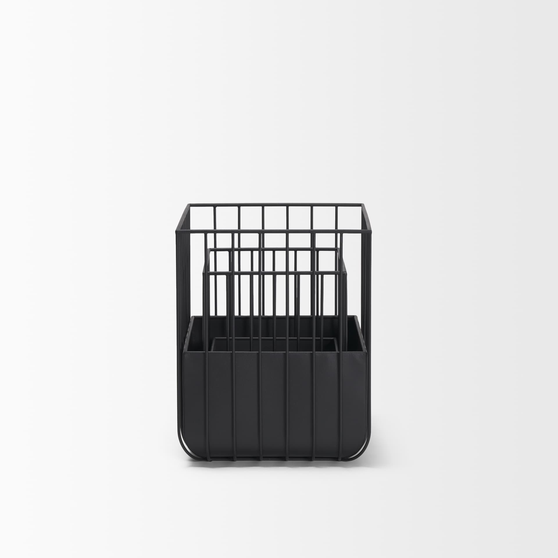 Verna Matte Black Wire Cage Metal Planters (Set of 2) — product photograph