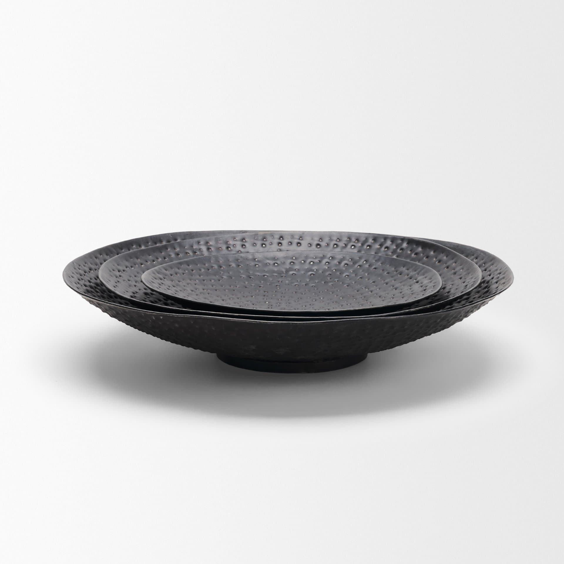 Patera Hammered Iron Metal Decorative Bowls (Set of 3) — product photograph