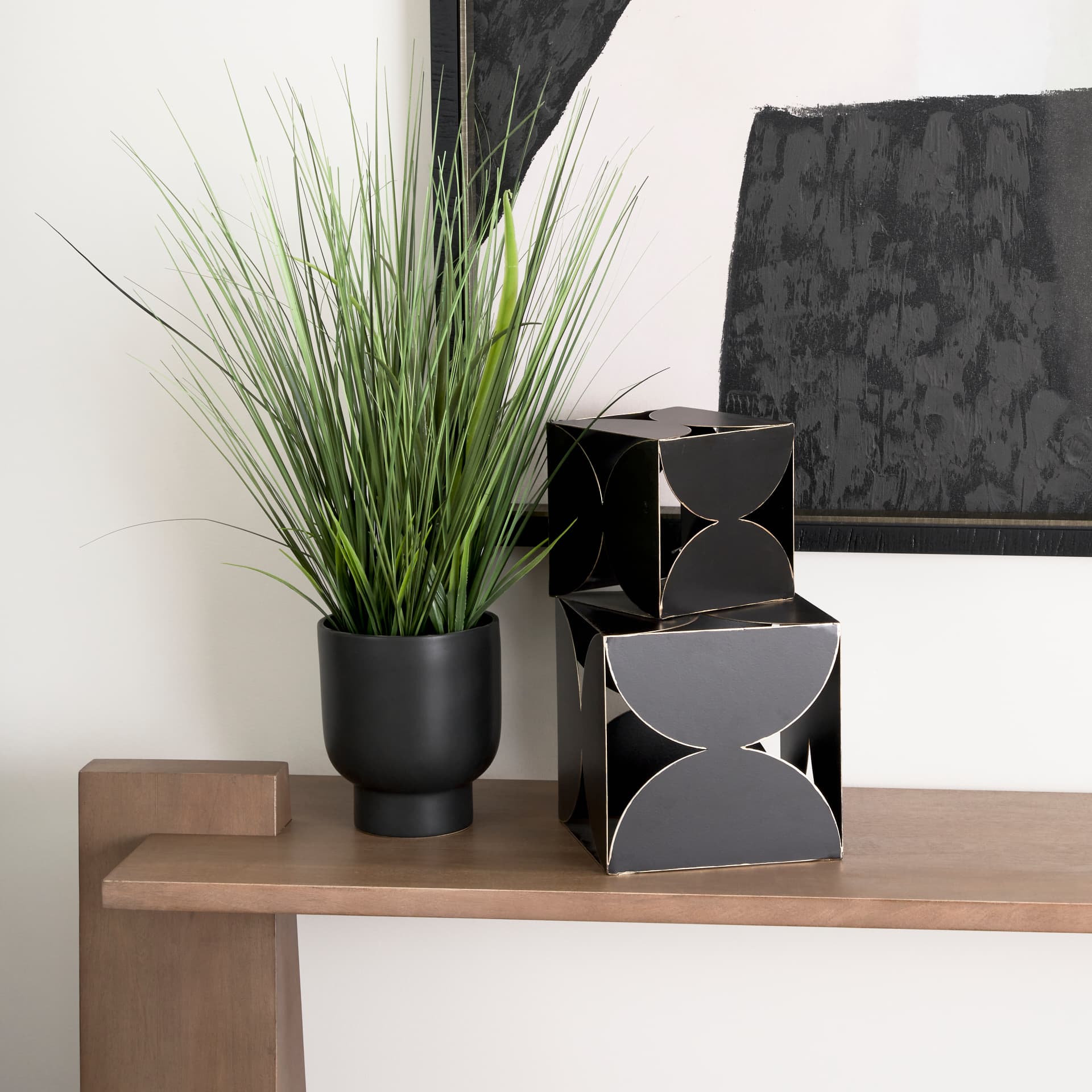 Darren (Small) 6L x 6W Black Metal Decorative Cube — product photograph