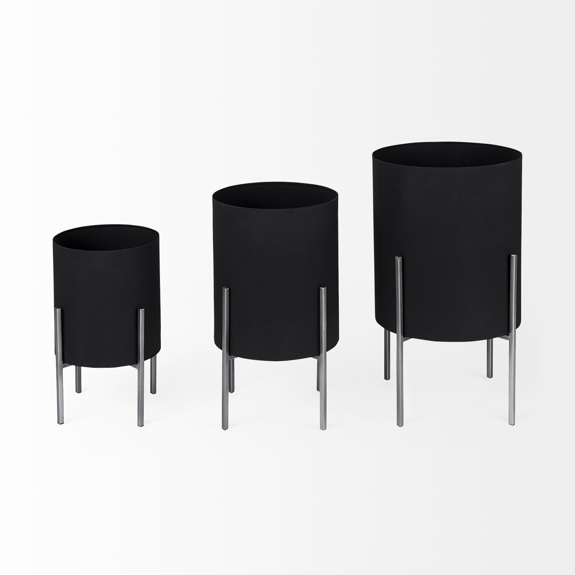 Claypoole (Set of 3) Black Plant Stands — product photograph