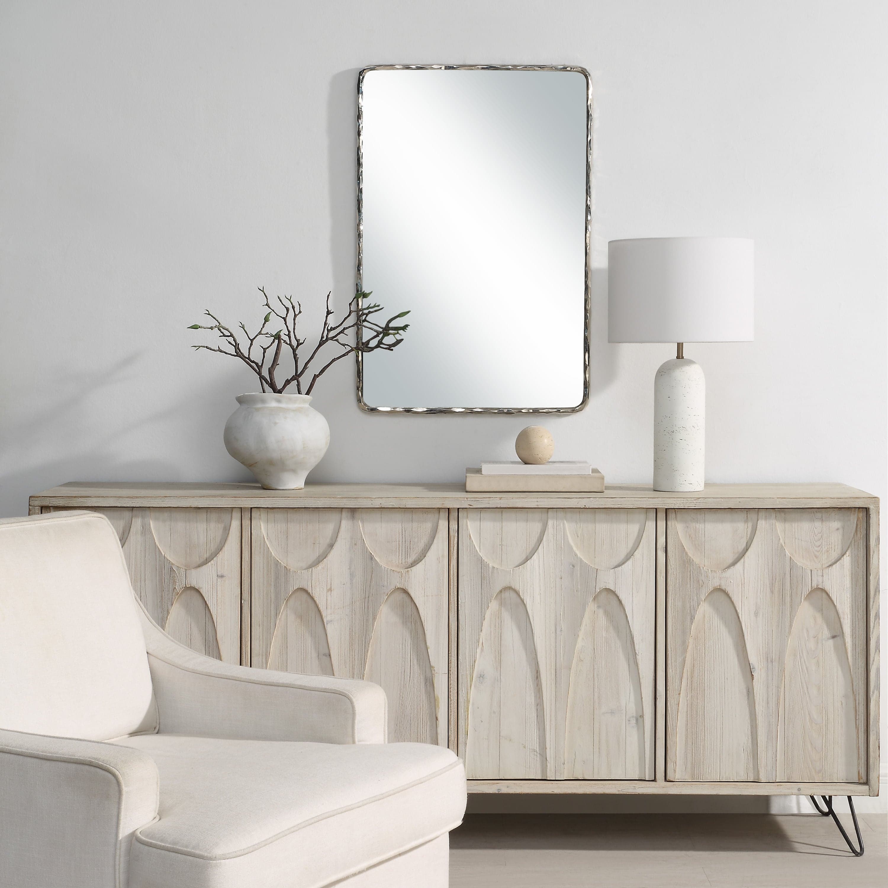 Pollonia — product photograph