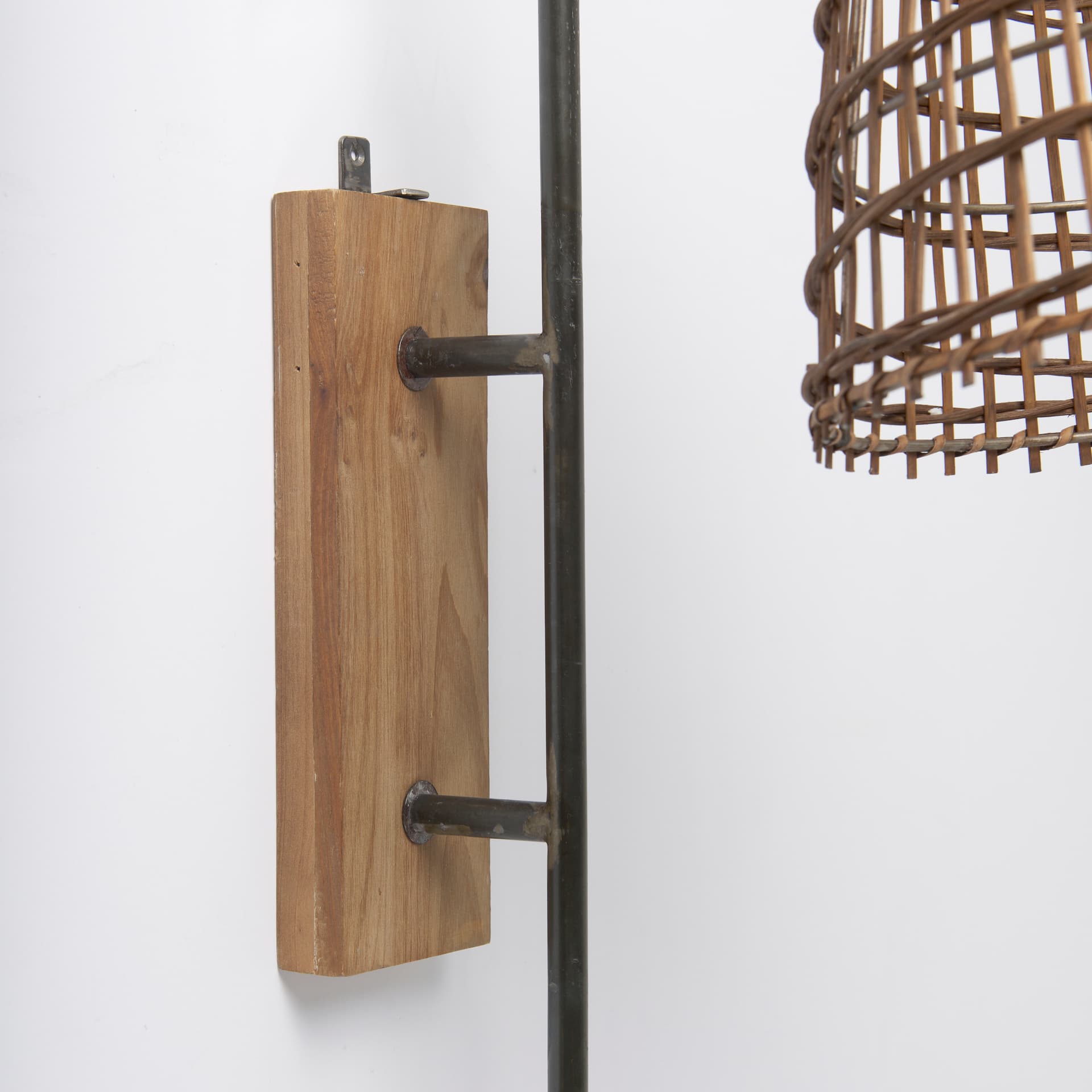 Kiley 28.0L x 7.0W x 15.6H Brown Woven Shade W/Black Metal Wall Sconce — product photograph