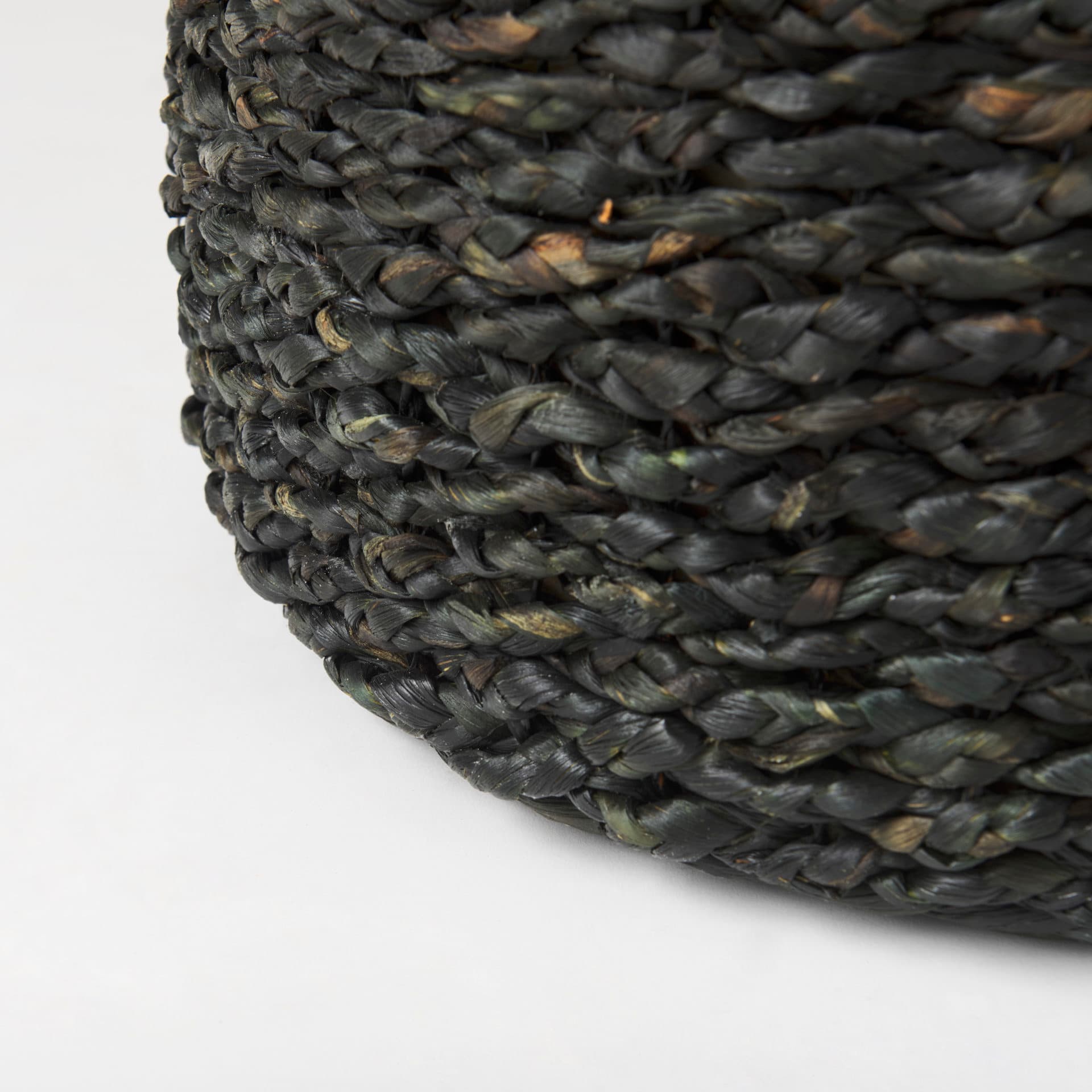 Dina 17.7L x 17.7W x 17.7H Black Cornhusk and Water Hyacinth Round Pouf — product photograph
