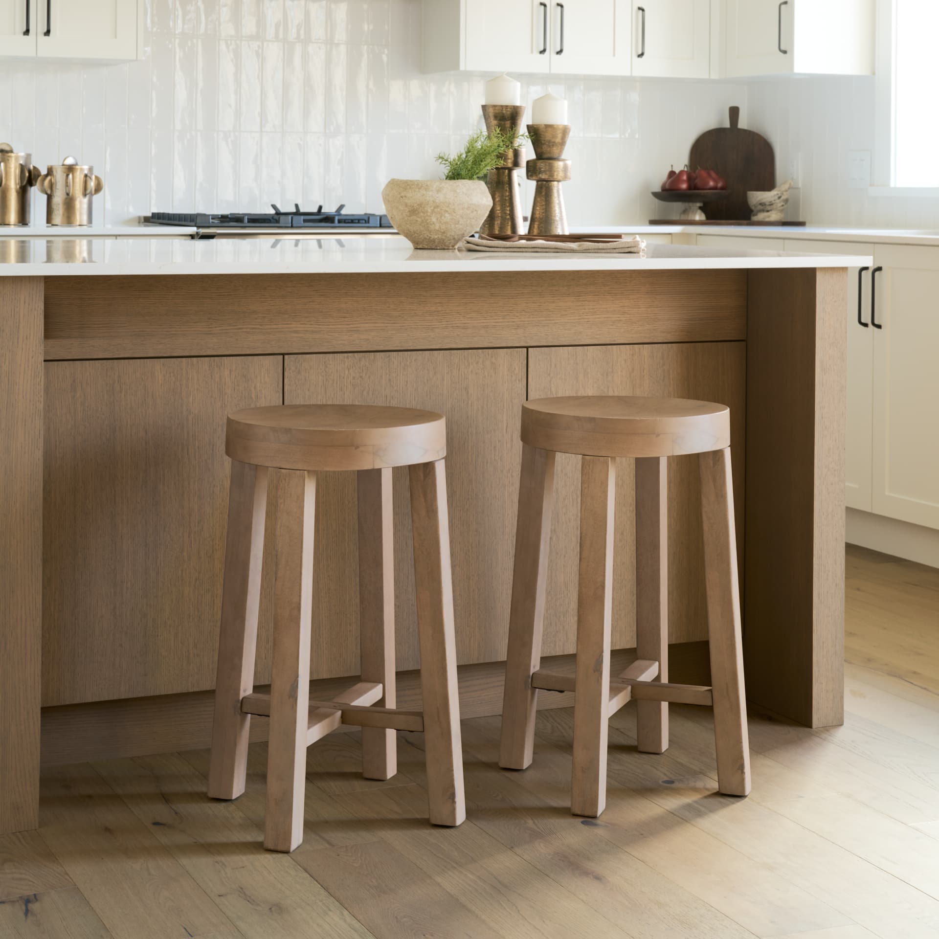 Brahma Backless 26in Seat Counter Stool | White Washed Wood — product photograph