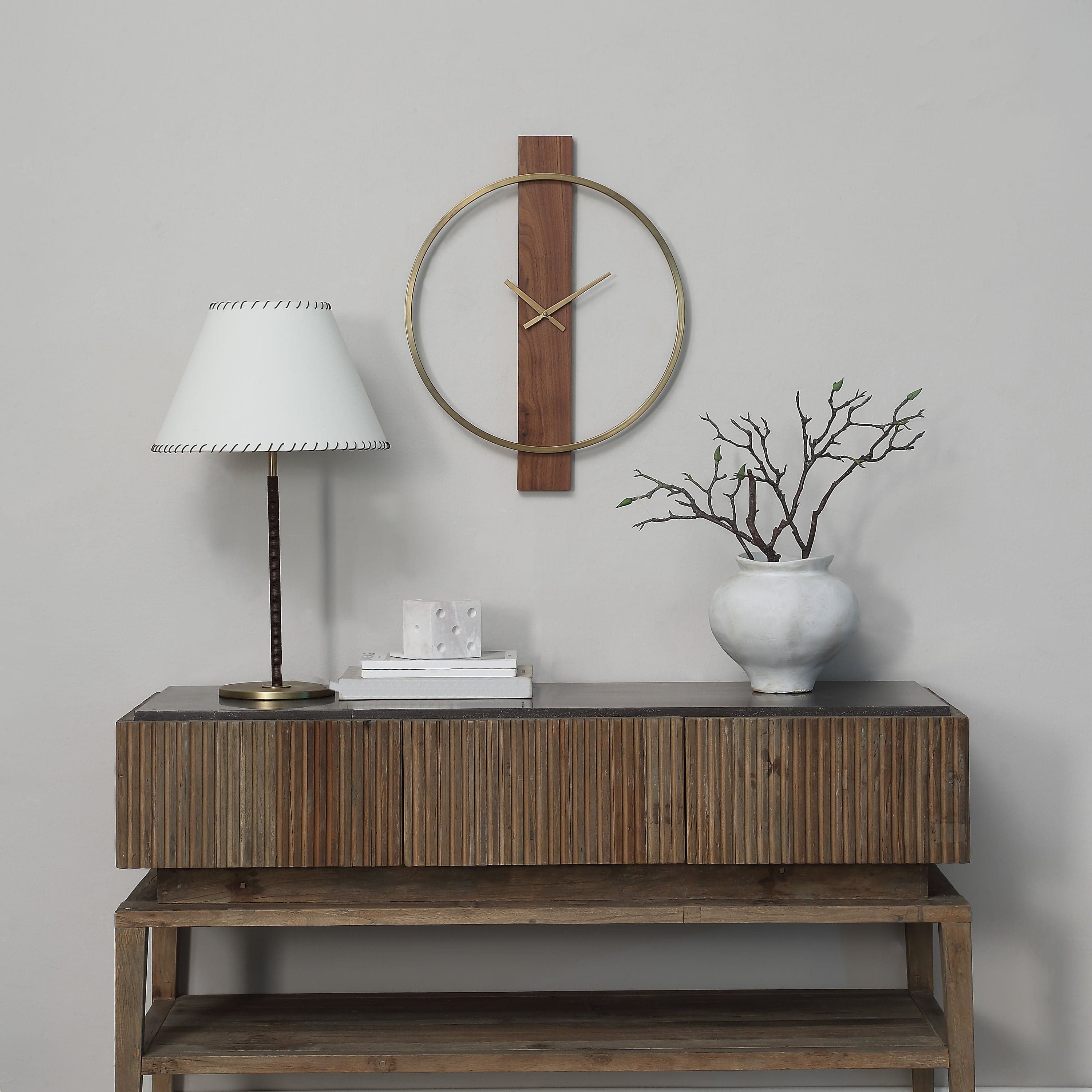 Avigail — product photograph