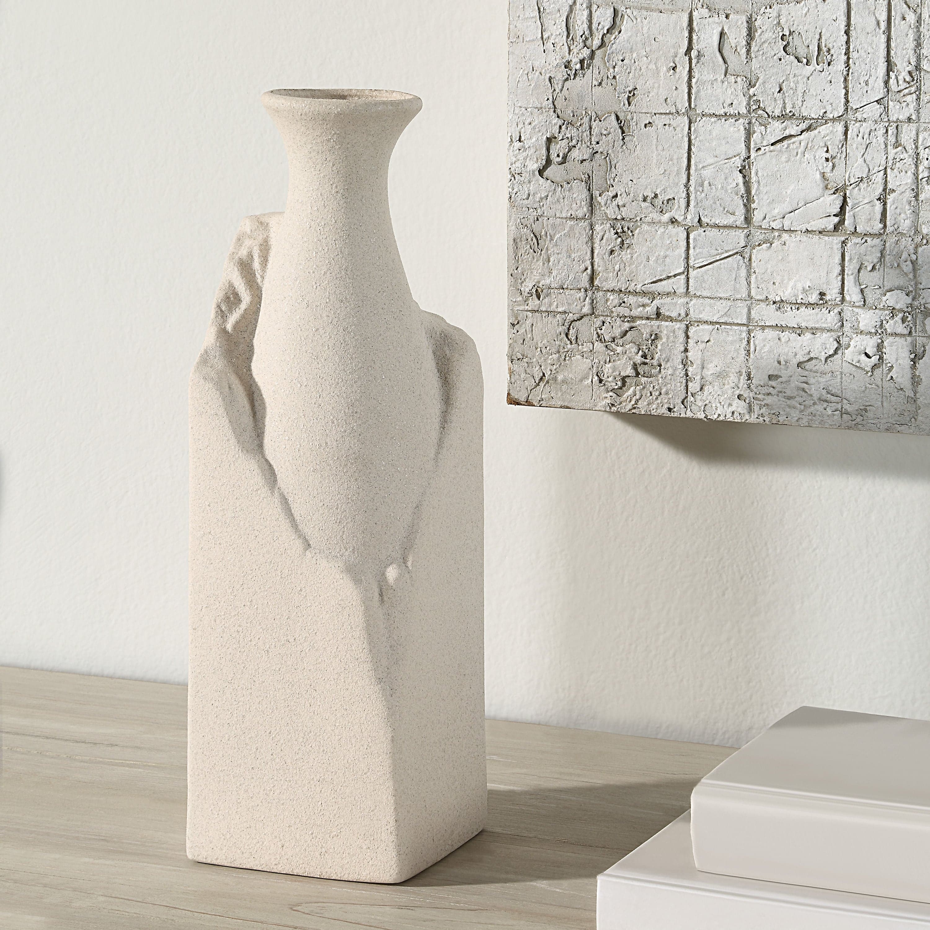Adonia — product photograph