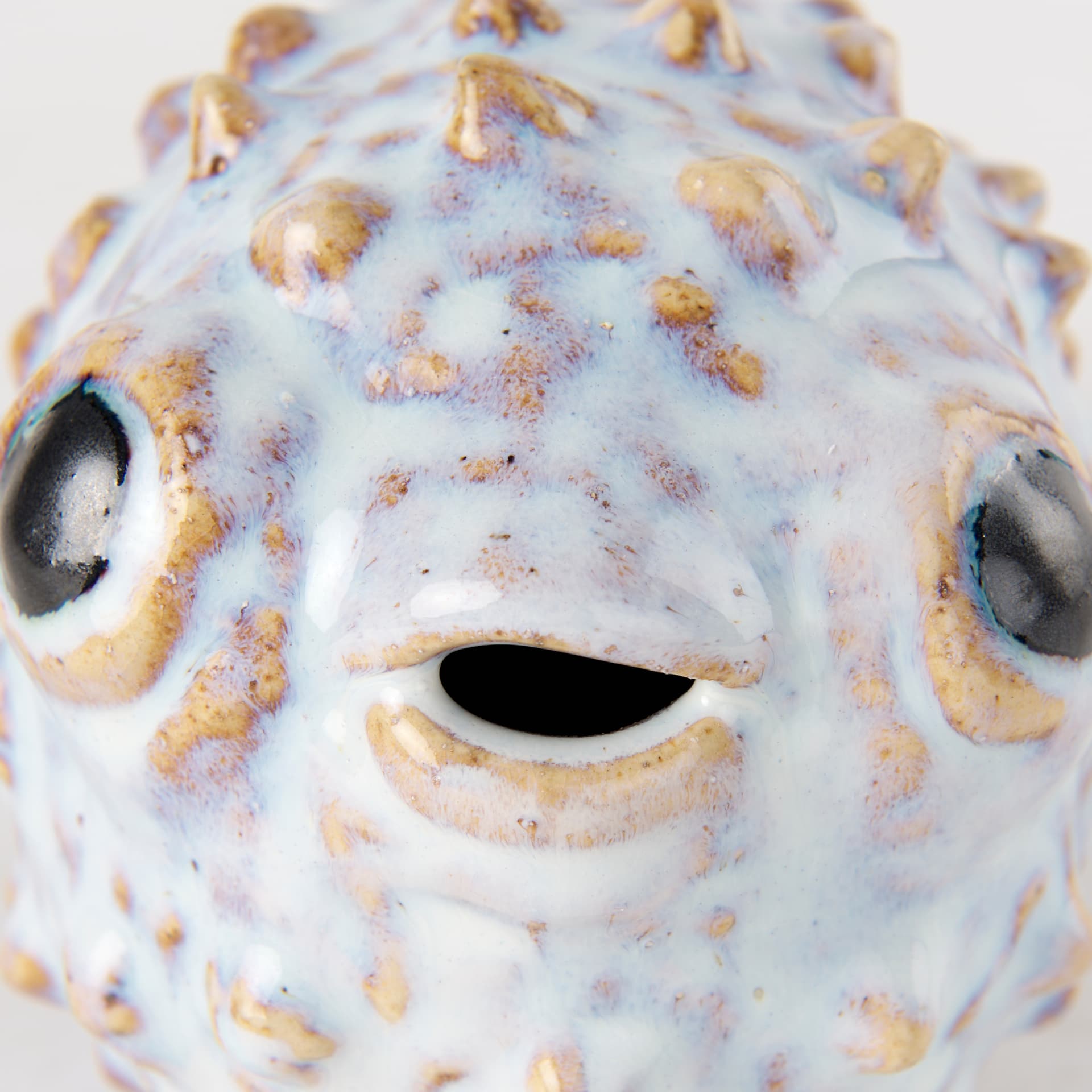 Spike I (Small) 8L x 4W Off-White Ceramic Puffer Fish — product photograph