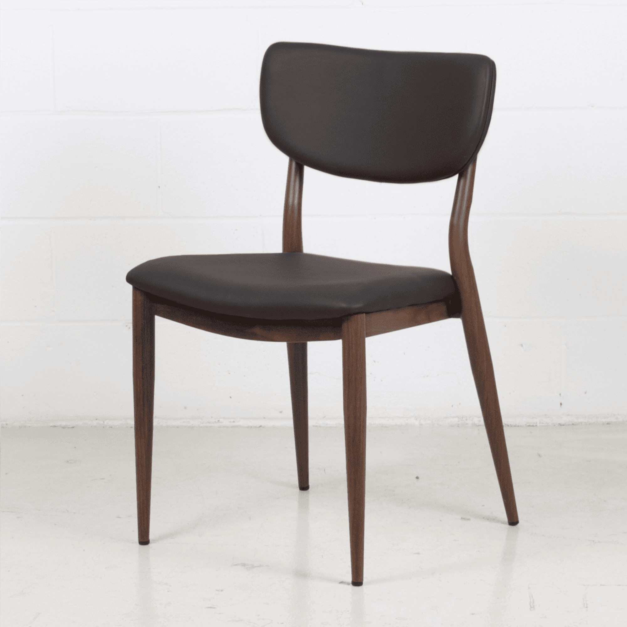 Vennie Stackable Chair — product photograph