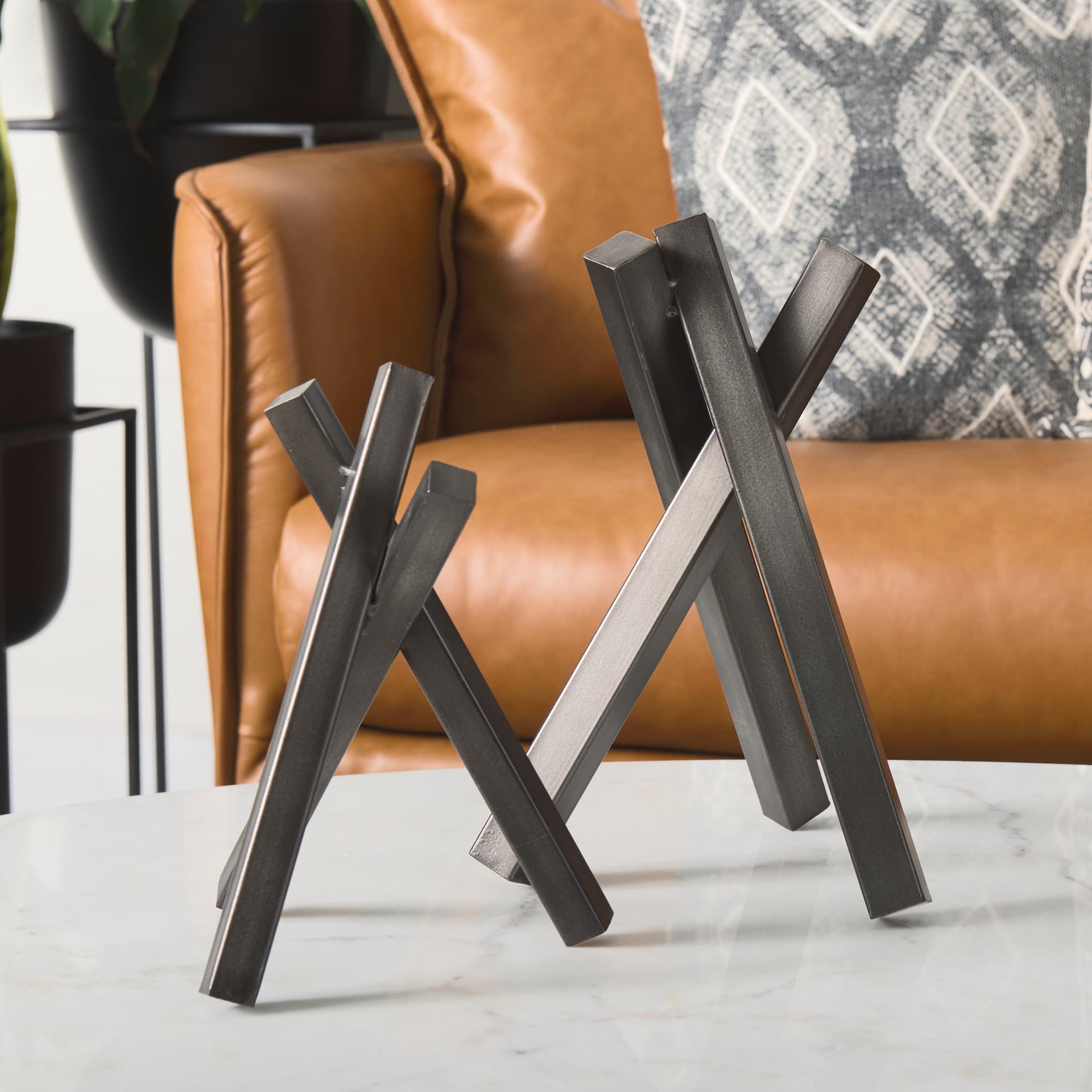 Bastian (Large) 9L x 8W Black Metal Abstract Object — product photograph