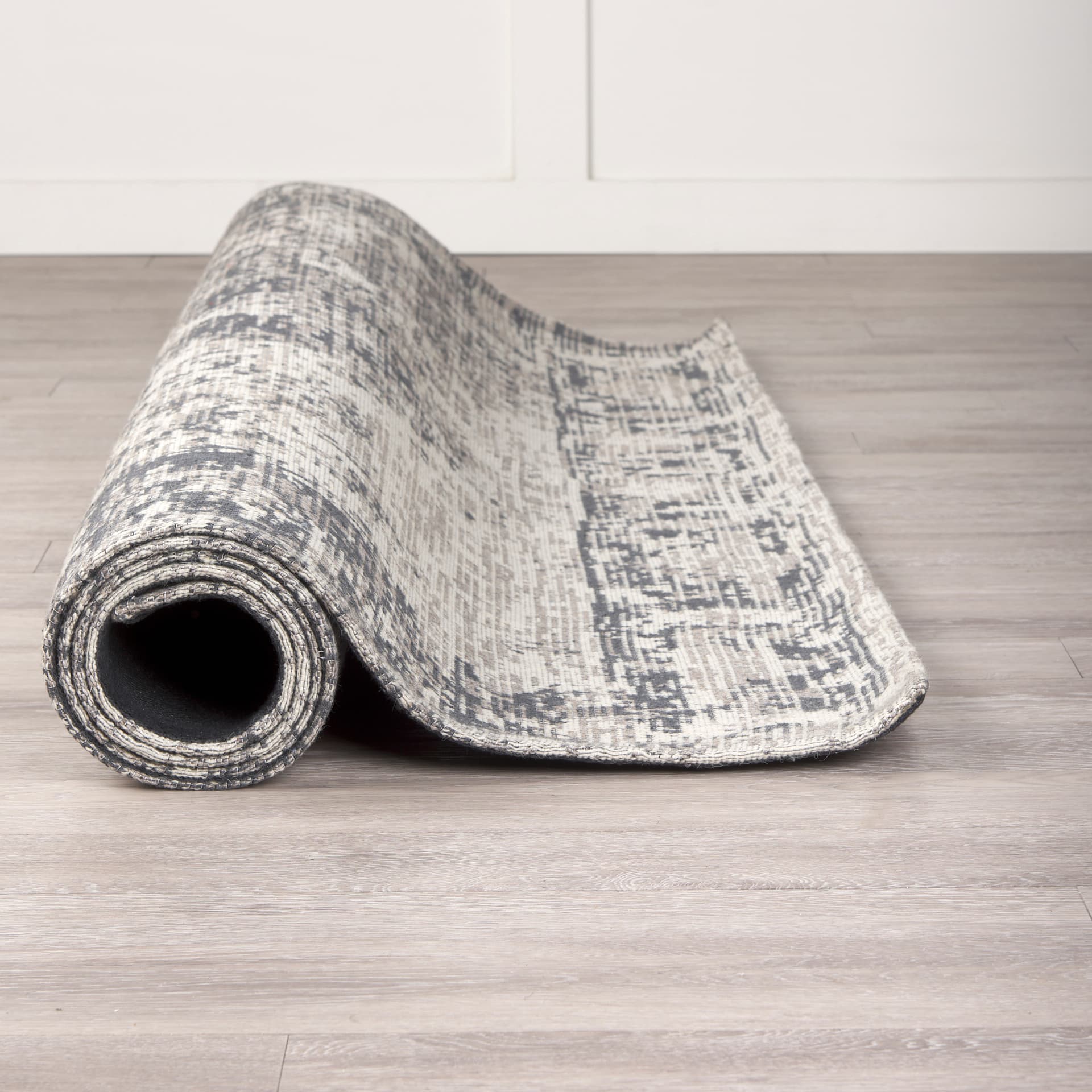 Greyson 96.0L x 60.0W x 0.4H Gray Area Rug — product photograph