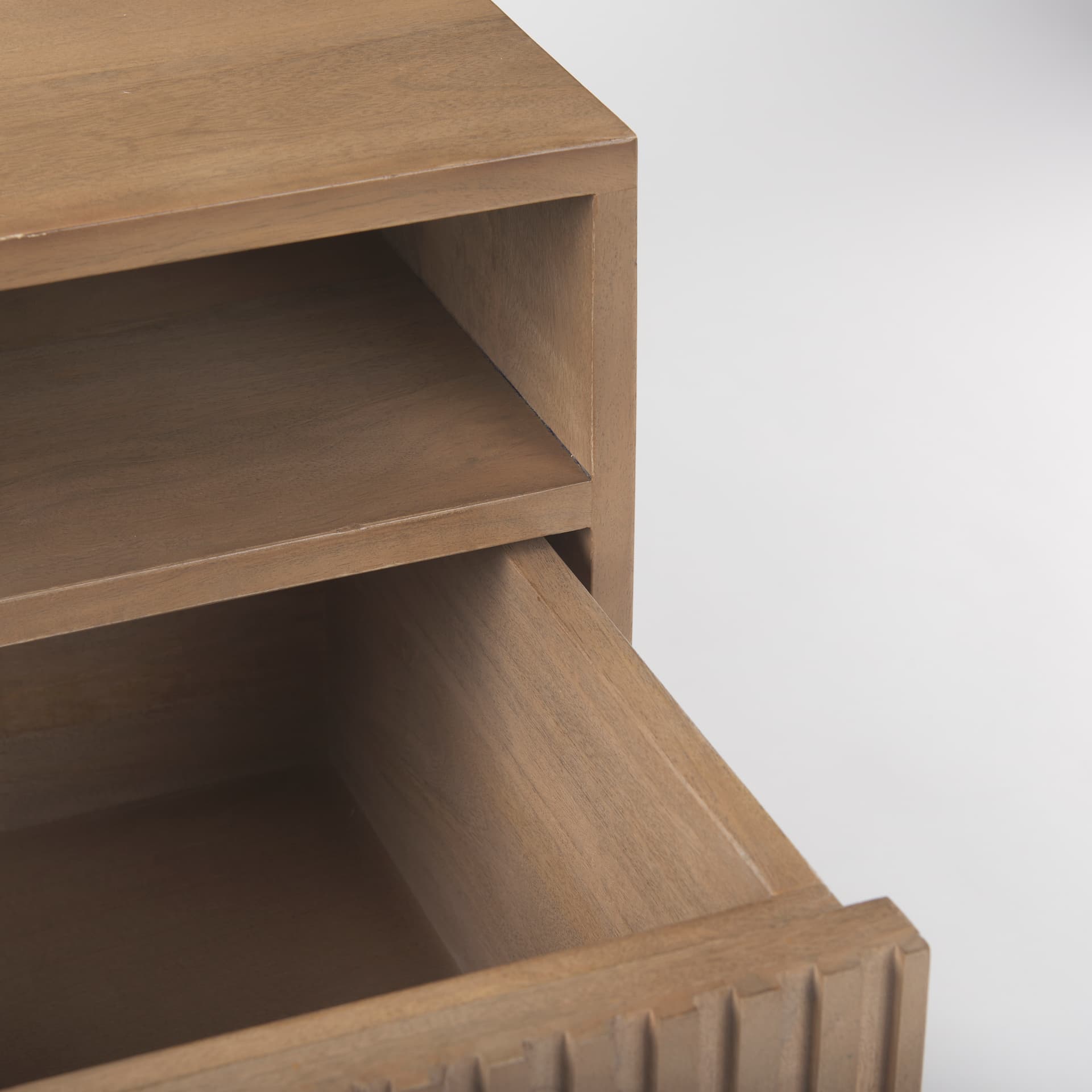 Sable 19.0L x 19.0W x 21.5H Light Brown Wood Side Table — product photograph