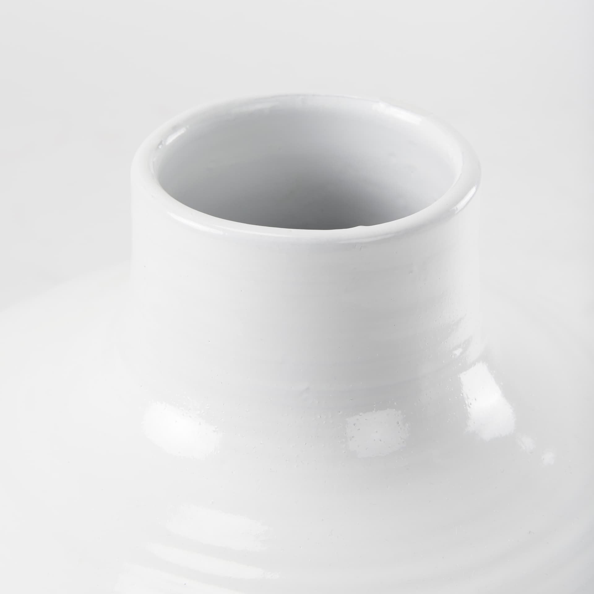 Amos 18.5L x 18.5W x 24.4H White and Dark Beige Color Blocked Ceramic Floor Vase — product photograph