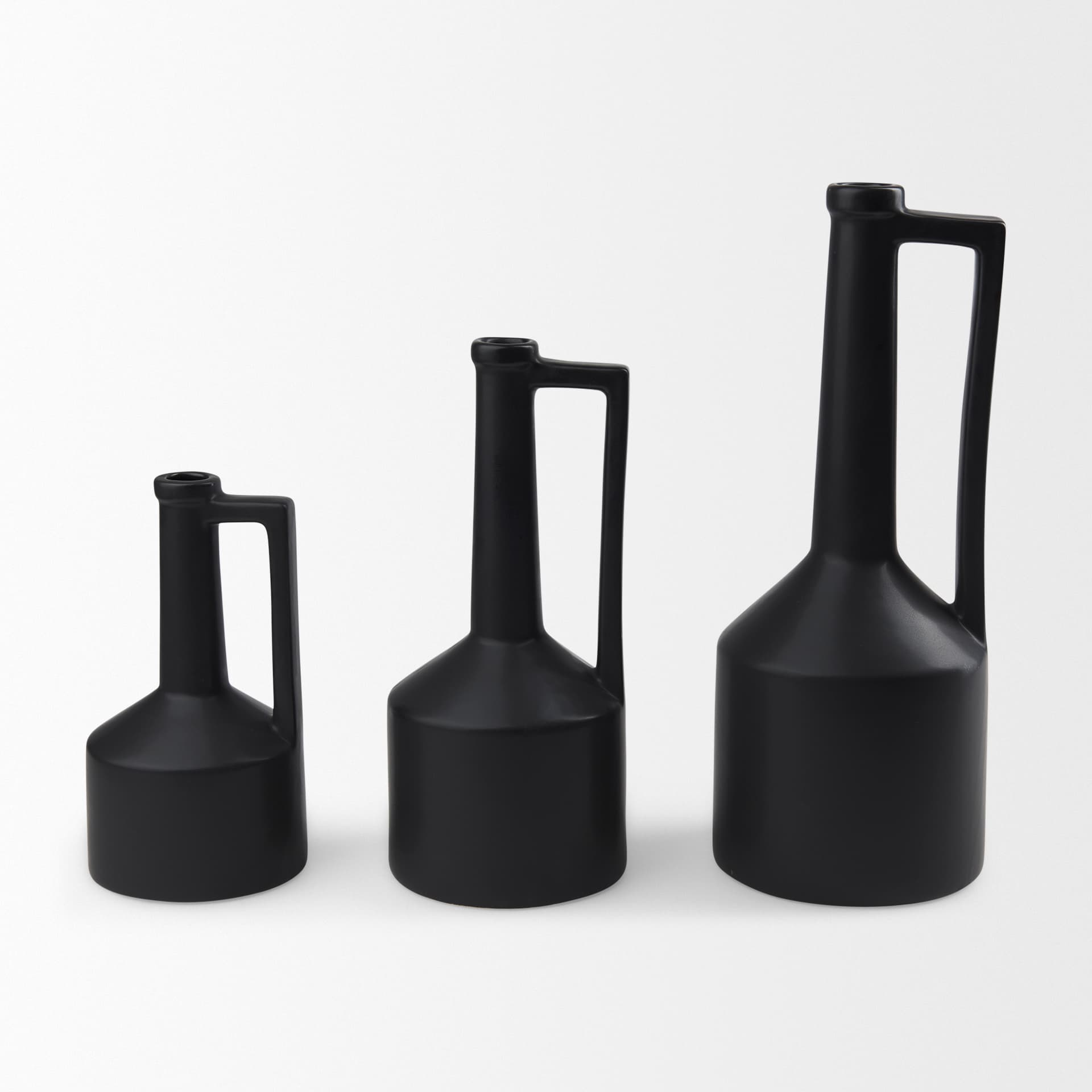 Burton 17.1H Large Matte Black Ceramic Jug Vase — product photograph